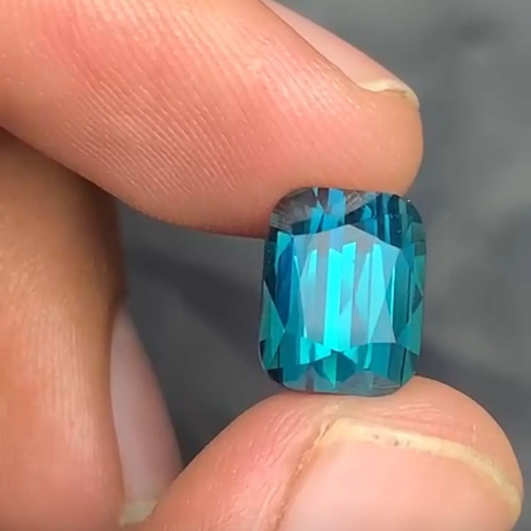 Tourmaline blue color
