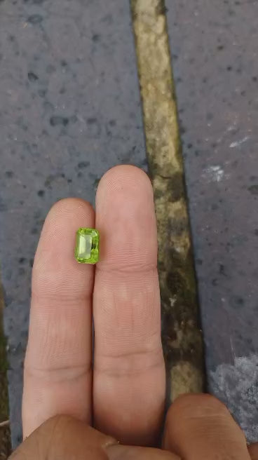 Emerald cut peridot